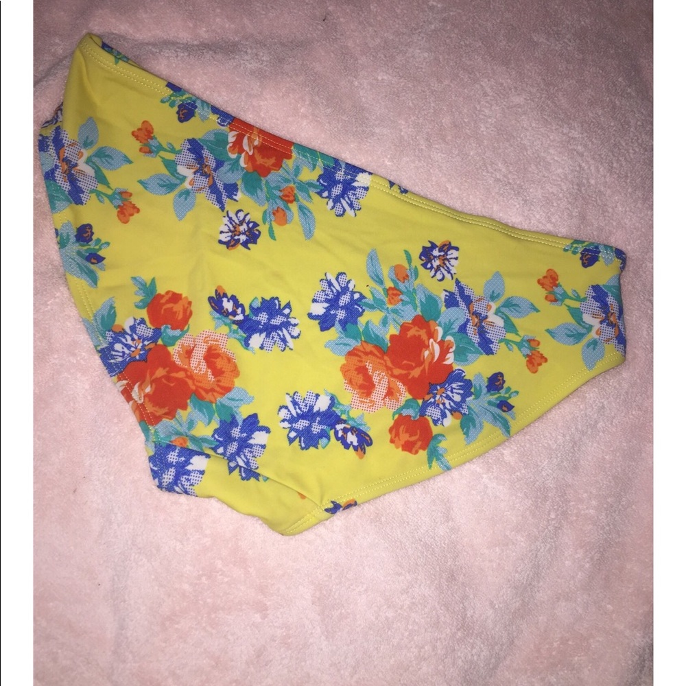 Bikini bottoms - Picture 2 of 2